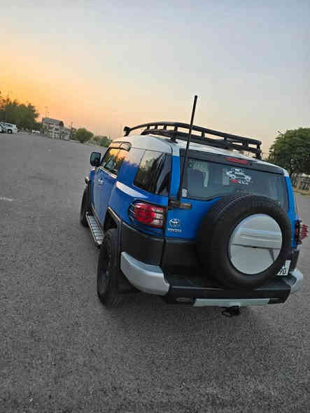 السلام عليكم للبيع او مراوس حسب القناعة 
تيوتا لاندگروز  FJ  موديل 2007  ماشيه 197 
امريكيه فول جاهز وعليها بچم رانج مع الاضافات السيارة جاهزه بدون نقوصات 
محرك مامفتوح السياره نظيفه 
بيها صبغ باب الصندوگ والباب الخلفي ونصف جاملغ خلفي  يعني 3 قطع ونص بدون دواخل بدون ايرباك 
محرك 6 سلندر المرغوب ،
رقم بغداد انكليزي
 
السعر 157 وبيها مجال
مكان السيارة بغداد والديوانية  
***********
*********** بغداد
