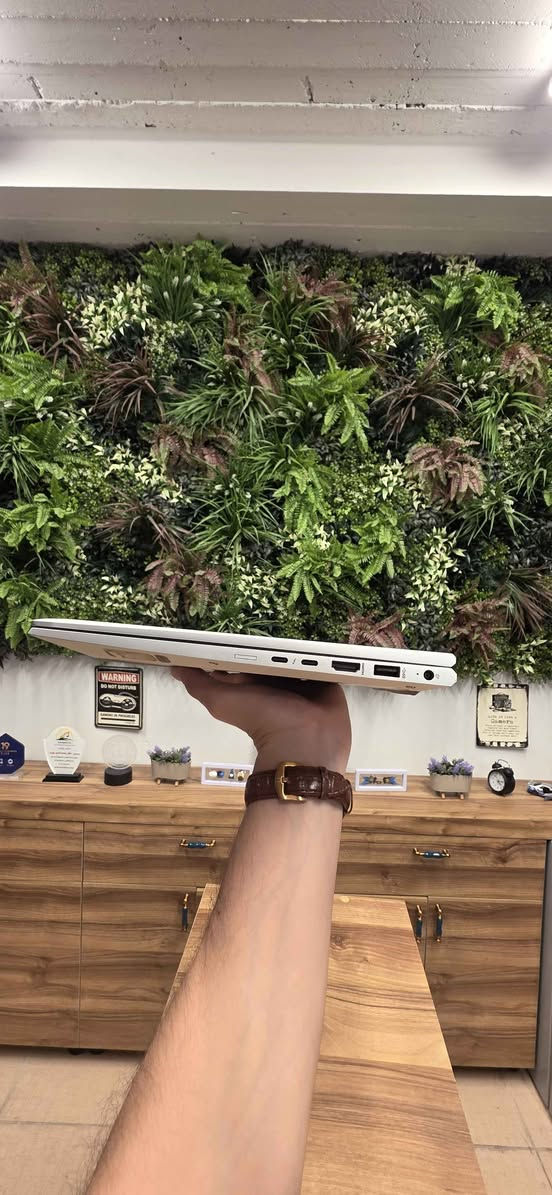 لابتوب الشغل والأناقة المتكاملة!
 HP EliteBook 850 G7 
وصَّل وبأنسب سعر! 🔥
​إذا تدور على لابتوب يتحمل شغل قوي، شكله راقي، وبطاريته تعتمد عليها، هذا الجهاز هو خيارك الأفضل. مثالي للمهندسين، الطلاب، وأصحاب الشركات.
​المواصفات الأساسية:
• المعالج: Intel Core i7 vPro (الجيل العاشر) - أداء سريع ومستقر جداً.
• الذاكرة (RAM): 8GB DDR4 (تقدر تطورها بكل سهولة).
• التخزين: 256GB SSD - سرعة فائقة بإقلاع النظام وفتح البرامج.
• الشاشة: 15.6 بوصة بدقة عالية ومريحة للعين.
​أهم مميزات اللابتوب:
✅ هيكل ألمنيوم فخم: وزن خفيف ومتانة عالية يتحمل السفر والتنقل.
✅ صوت Bang & Olufsen: نقي جداً للمكالمات والاجتماعات والترفيه.
✅ أمان عالي: معالج vPro يوفر حماية متطورة لبياناتك.
✅ كيبورد مريح: ممتاز للكتابة السريعة والشغل الطويل.
​📍 متوفر الآن في المحل! (السعر وتفاصيل التوصيل خاص أو بالتعليقات)
📩 للحجز أو الاستفسار او توصيل، راسلنا على الخاص

کوردی
​
بۆ ئەوانەی بەدوای هێز و جوانیدا دەگەڕێن! لابتۆپی ناوازەی HP EliteBook 850 G7 ئێستا بەردەستە! 💻✨
​ئەم لابتۆپە تایبەتە بە کار و بزنس، بە دیزاینێکی زۆر سەرنجڕاکێش و بەهێز کە بەرگەی هەموو جۆرە کارێکی قورس دەگرێت. گونجاوە بۆ ئەندازیاران، قوتابییان، و خاوەن کارەکان.
​تایبەتمەندییە سەرەکییەکان:
• پرۆسێسەر: Intel Core i7 vPro (نەوەی دەیەم) - خێرا و جێگیر لە کارکردندا.
• ڕام: 8GB DDR4 (توانای زیادکردنی هەیە).
• مەمۆری: 256GB SSD - خێراییەکی بێوێنە لە کاتی داگیرساندن و کردنەوەی بەرنامەکاندا.
• شاشە: 15.6 ئینج بە ڕوونی بەرز و گونجاو بۆ کارکردنی درێژخایەن.
​گرنگترین تایبەتمەندییەکانی:
✅ بۆدی ئەلەمنیۆمی بەهێز: کێشێکی سووک و شێوازێکی زۆر مۆدێرن کە بەرگەی هاتوچۆ دەگرێت.
✅ سیستەمی دەنگی Bang & Olufsen: دەنگێکی زۆر ڕوون بۆ کۆبوونەوە و ڤیدیۆ.
✅ پاراستنی بەرز: پرۆسێسەری vPro پارێزگاری لە زانیارییەکانت دەکات.
✅ کیبۆردێکی نەرم و مۆدێرن: تایبەت بۆ نووسینی خێرا.
​📍 ئێستا لە فرۆشگاکەمان بەردەستە! (بۆ نرخ و گەیاندن نامە بنێرە) أربيل, العراق


**إذا كنت صاحب هذا الإعلان وتريد حذفه لأي سبب، رجاءا أرسل رسالة إلى الدعم الفني**