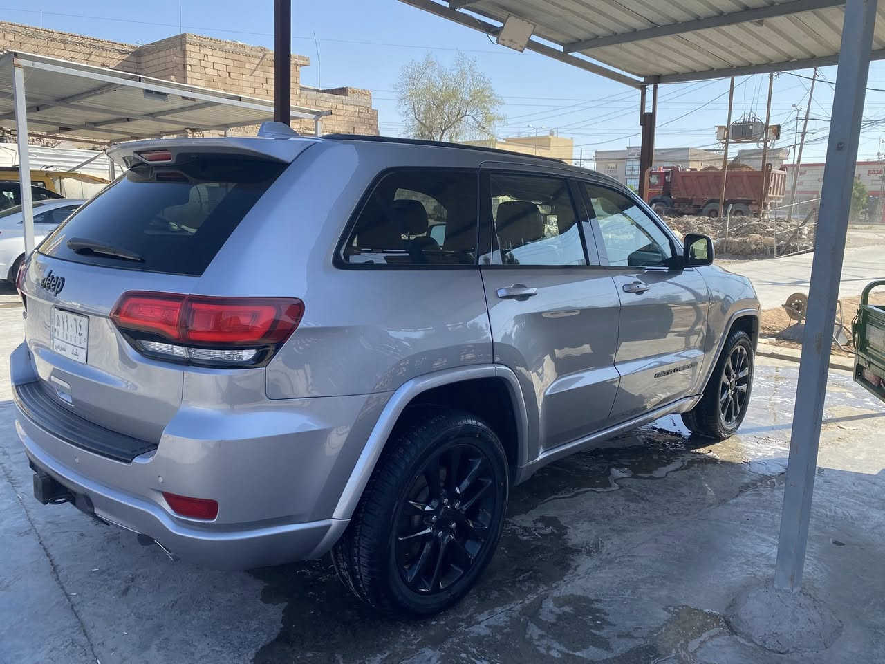 سلام عليكم 
للبيع جيب بلاك توب 2017 ماشيه ٨٤ ميل 
فول موصفات حادثه كلش بسيط جاملغ الأيمن وبنيد 
بدون شاصي باقي سياره كفاله عامه سياره كلشي بي بلادي  مكاني كربلاء طويريج أي استفسار تواصل ع صفحه


**إذا كنت صاحب هذا الإعلان وتريد حذفه لأي سبب، رجاءا أرسل رسالة إلى الدعم الفني**