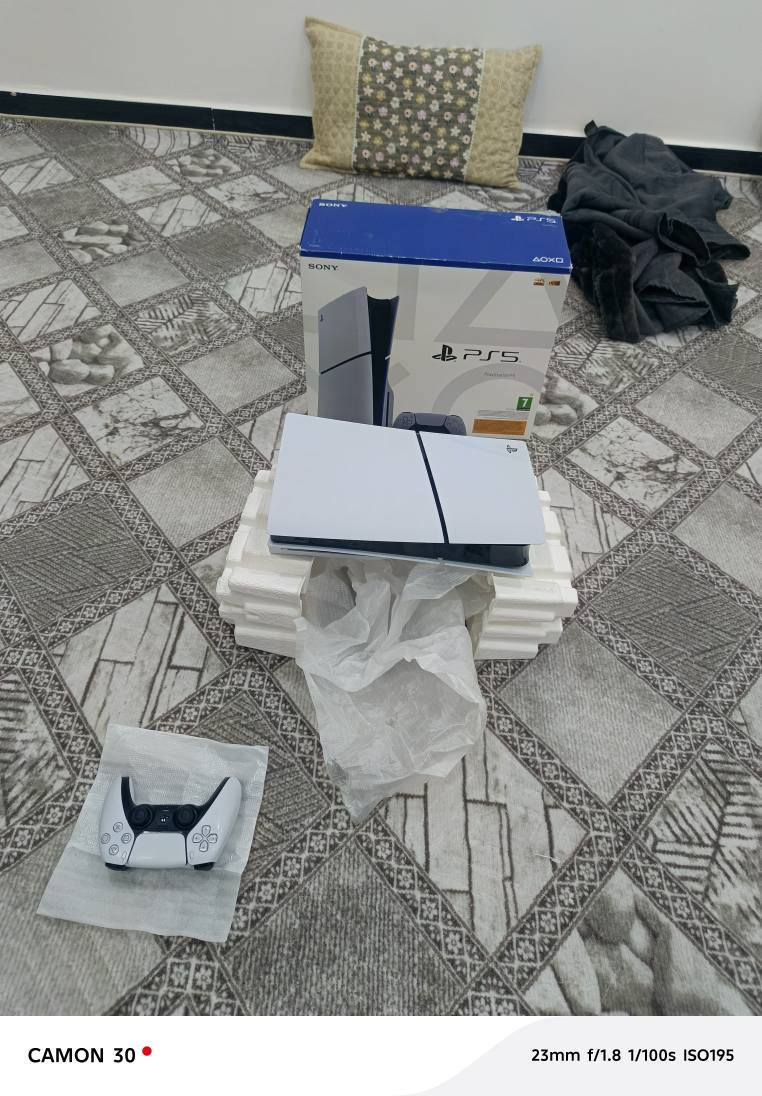 بلي فايف سلم مع جوستك اصلي والعاب. بيع او مراوس. فيفا 26.كاشيما.بتلفيد ألعاب 20لعبة
مكاني بصره
*********** البصرة, العراق
