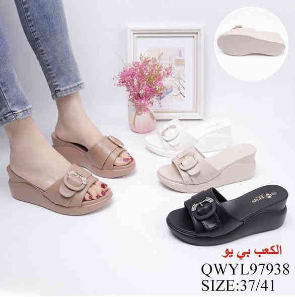 شحاطه نسائية السعر 10 الاف خفيف🦋
الاناقه تبدّا من خطوتك 💓جلد لمعه🦋🩷
✅مديلات عصريه تناسب كل إطلاله
✅راحه ➕اناقه 🟰كمال إطلاله 
✅متوفر كل الاوان كوالتي عالي 
للحجزوالطلب راسلونا على الأرقام التأليه
***********؟***********
لديناتوصيل إلى كافة المحافظات. العراقيه
