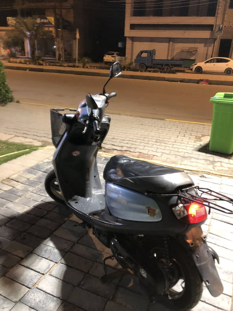 سلام عليكم  منغولي دبل سكليتر للبيع دراجه نضيفه مفتوحه مره وحده كلجات جدد صالنصه جديده مابيه كل نقص عده السلف واكف بسبب الباتري مكاني كربلاء ***********
