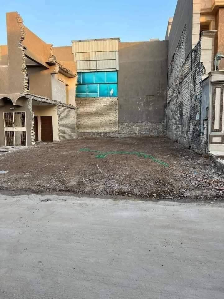 هدم الدور  تفليش البيوت *********** تفليش الدور هدم الدور  ورفع الانقاض وحفر الجفره وقطع البيوت المشتركه  وتجهيز كافة المواد في بغداد عامه في خدمتكم انسب الاسعار في بغداد
