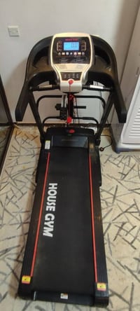 جهاز جري منزلي • HOUSE GYM T900 • قابل للطي