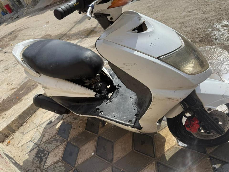 سكنس نثيه شغاله 250 الف
***********
