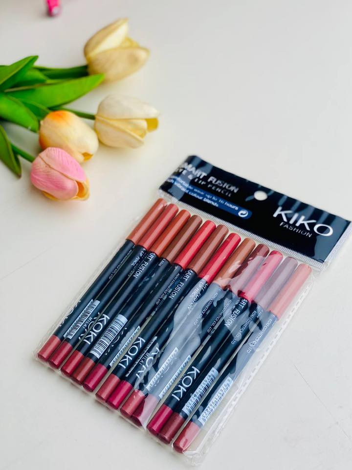 اقلام تحديد  كيكو KIKO
ب الوان مختلفة نازكة 😍
مقاوم للرطوبة والتعرق، قلم تحديد الشفاه  يجعل مكياج شفاهك يبدو ناعماً لوقت أطول. متوفر بألوان مختلفة،💋💋 حافظي على شفتيك بمظهرها الجذاب مع اقلام تحديد الشفاه كيكو  🥰

بنات كولش حلو عن تجربه بي تدرجات هوايه و تطلع جذابه ع الشفه و بشكل حلو و مرتب بذات 
للدوام و الطلعات العامه ❤️

سعر السيت يحتوي على ١٢ قلم


**إذا كنت صاحب هذا الإعلان وتريد حذفه لأي سبب، رجاءا أرسل رسالة إلى الدعم الفني**