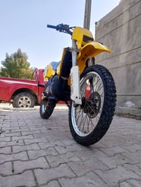 قفاز • سوزوكي • ٢٠٠