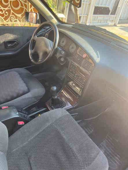 سلام عليكم شباب بيجو بارص للبيع السيارة بدون حادث بيه جراد وبيه طخة ممصلحة مبينه ب الصور مكاني حي القاهرة
السعر 49 بيه مجال بسيط 
للاستفسار ***********

