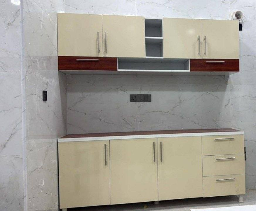 ​🏠 مطابخ ألخشب فاخرة - جودة وإتقان ✨
جدد مطبخك الآن مع كاونترات الأخشاب بأفضل المواصفات والتصاميم!
​📦 العرض الحالي:
​كاونتر مع ملحق: قياس (2 متر).
​سنك (مغسلة): قياس (1 متر و 20 سم).
​ملاحظة: متوفر لدينا تنفيذ كافة القياسات حسب طلبكم.
​🌟 لماذا تختارنا؟
​أعلى جودة (High Quality): خامات متينة وعمر طويل.
​ضمان حقيقي: حق الاسترجاع مكفول! إذا وصل المنتج ووجدته (مكسور، به عيب، لون مختلف، أو غير مطابق للصورة) رجعه فوراً بدون دفع أي مبلغ.
​🚚 خدمة التوصيل:
​داخل بغداد: مجاني تماماً 🆓.
​بقية المحافظات: متوفر توصيل لكافة أنحاء العراق.
​💰 للاستفسار ومعرفة الأسعار:
نعتز بخدمتكم، يرجى مراسلتنا عبر الرسائل الخاصة (الدايركت) للرد على جميع تساؤلاتكم.


**إذا كنت صاحب هذا الإعلان وتريد حذفه لأي سبب، رجاءا أرسل رسالة إلى الدعم الفني**