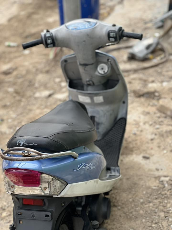 السلام عليكم دراجه منغولي حاويه ما ناقصه برغي نضافه شوفت عينك شلعه نضافه نفس البصوره 
السعر خاص 
مكاني /الديوانيه حي رمضان 
رقم/ ***********
