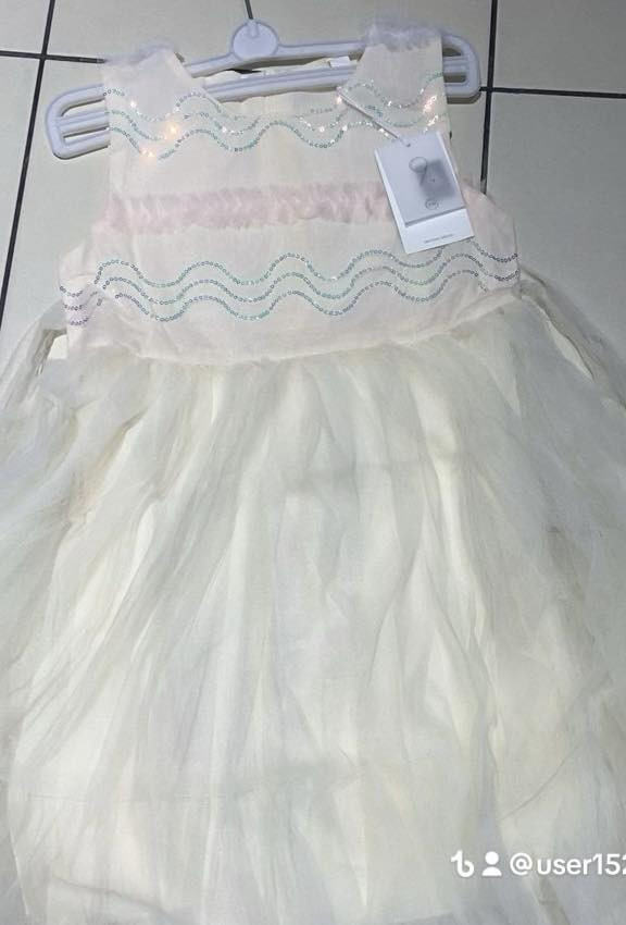 فساتين أطفال يلبس٤سنوات سعر٨ألف يوجد توصيل  بسمايه


**إذا كنت صاحب هذا الإعلان وتريد حذفه لأي سبب، رجاءا أرسل رسالة إلى الدعم الفني**