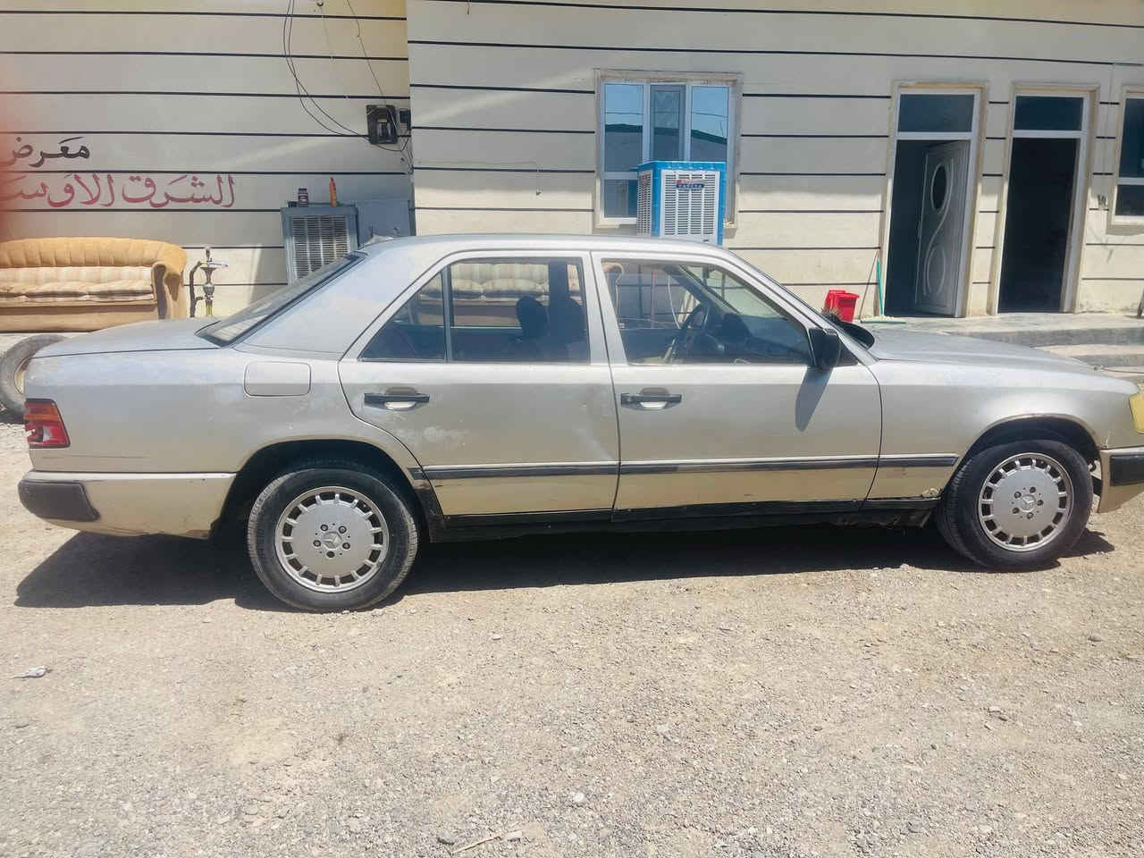 مارسدس موديل 89 الشرعي بل كيارة رقم صلاح الدين دولي السعر 30 وبيها مجال عنوان كيارة اتصل ***********
