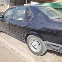 بي ام ٩١بغداد ٧٣٥ وصاحبه بالحله عندي رقمه ابيع كوم حديد ب٣٠ وبيه مجال ...