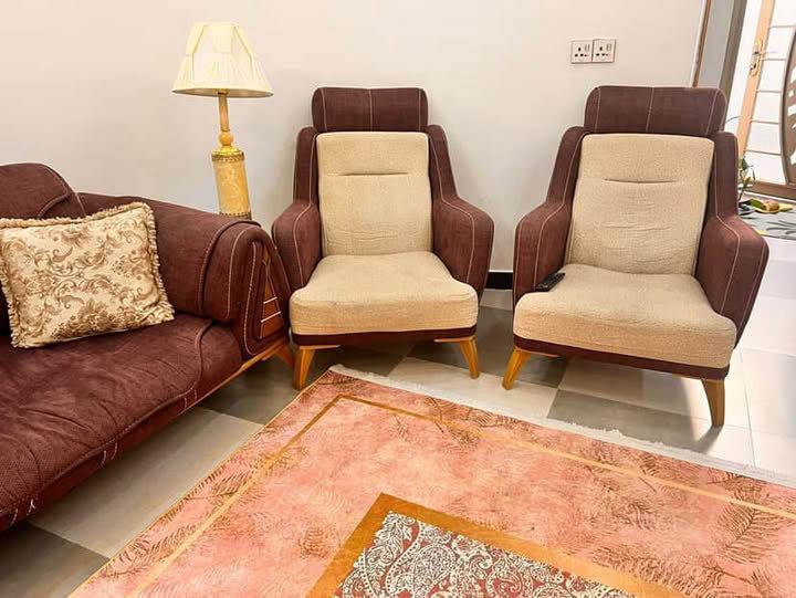تخم عشر مقاعد ٣٠٠ الف وبي مجال


**إذا كنت صاحب هذا الإعلان وتريد حذفه لأي سبب، رجاءا أرسل رسالة إلى الدعم الفني**