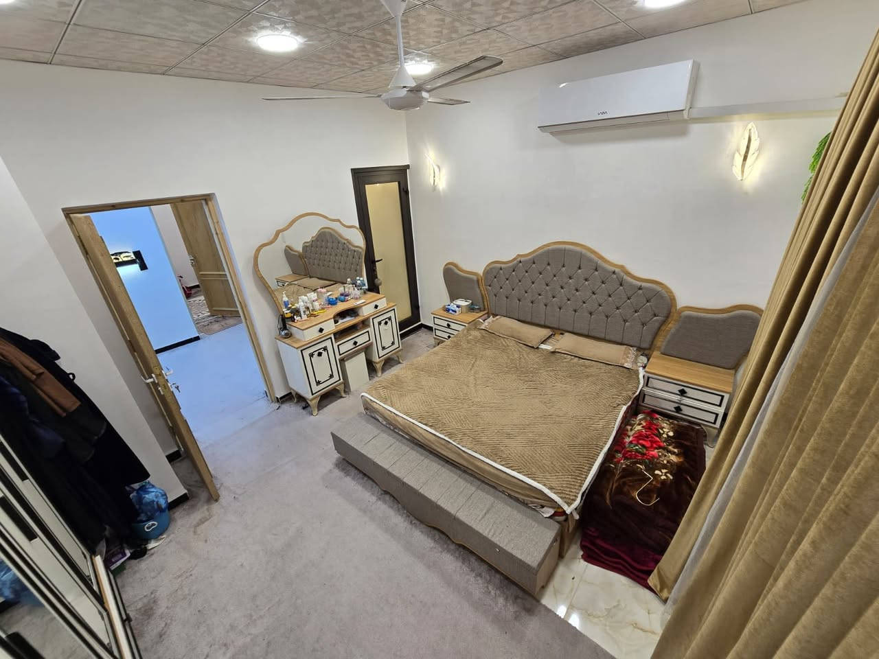 بيت بيع بيت طابو صرف
📐50 متر – نجف / حيّ نداء 
منطقت 54 طابقين
🏠 ثلاثه غرف  صالة، ، مطبخ
🚿 صحيات  + مكشوفة
⚡ جميع الخدمات متوفرة
💰 السعر: 62 وبي مجال مليون (قابل للتفاوض)
📩 استفسار 
***********
