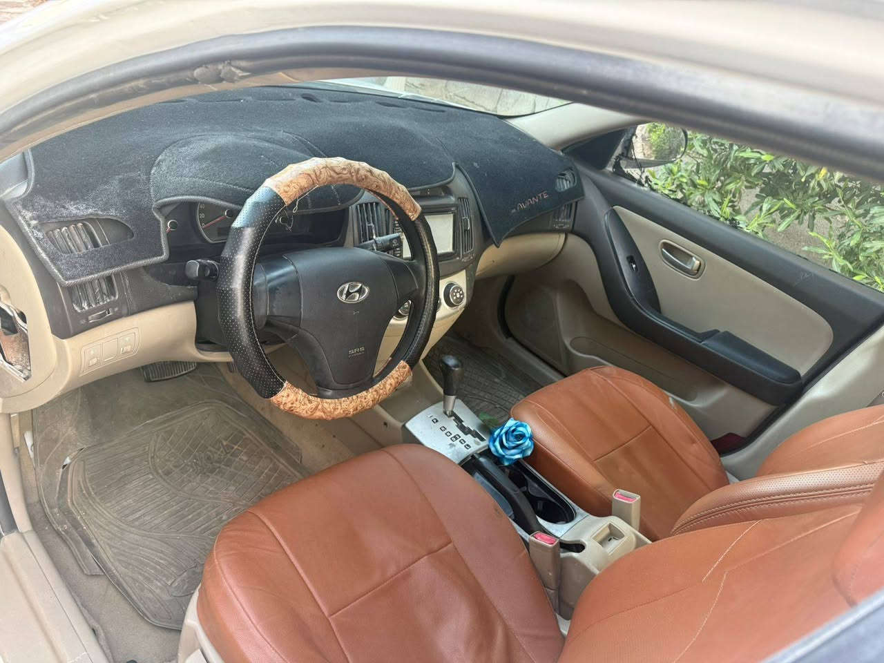 سلام عليكم سياره لنتره لبيع ادوات لمكان صلاح الدين بلد مكينه وكير جديدة تخم تأير وصدر جديدة ***********
