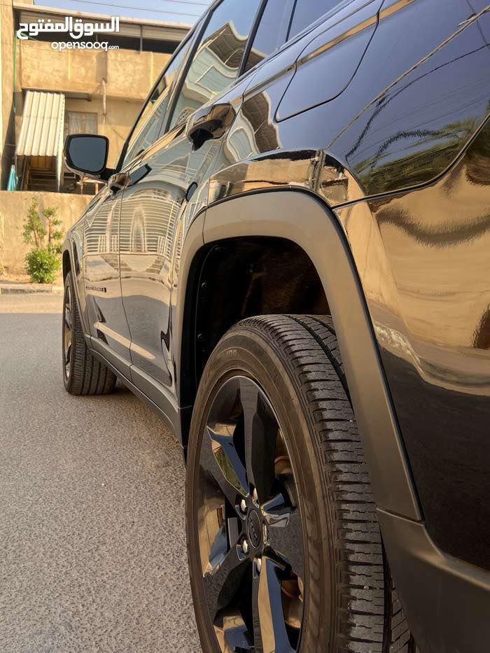 بسم الله الرحمن الرحيم
اللهم صل على محمد وآل محمد

جيب شيروكي فئة L عدد الركاب 7 راكب بلاك توب بدون حادث. 
تقريرها سرقة ونفس القطع مشدودة الهة شرط الفحص.
رقم بصرة جديد بأسمي مميز 
سيارة كاملة بدون اي نقص
 كاملة المواصفات ما عدى الفتحة
بيع مستعجل كسر سعرها الي بالسوك
***********
للامانة السيارة بالحقيقة احلى من الصور
