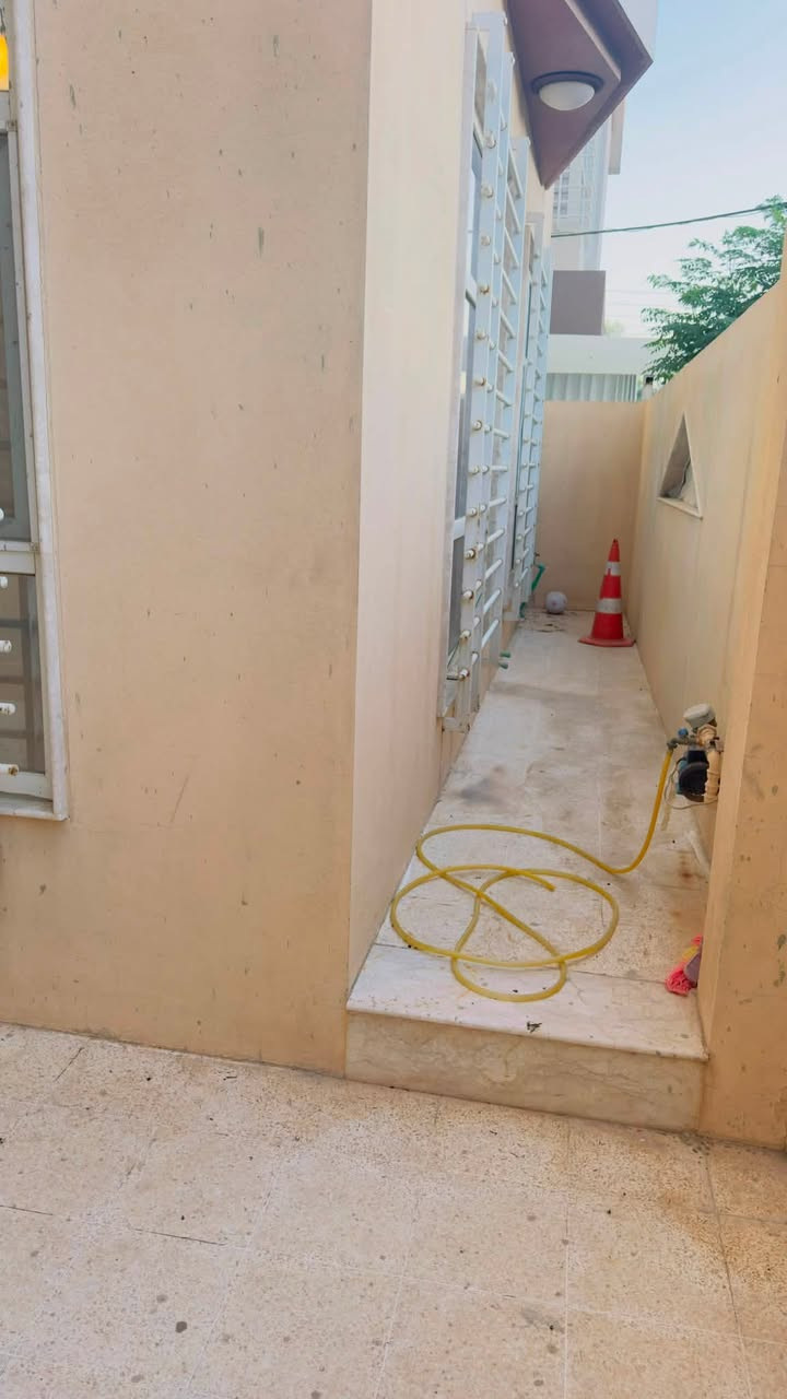 🏠عروض مكتب الحامد لتجارة العقارات 🏠

     🏛 دار نصف قطعة في الكفاءات الثانية 🏠

✨️المساحة ( 150 متر ) 

✨️الواجهة( 8 ونصف )

✨️الاتجاه غروب

✨️ الدار طابقين معزولين 

طابق الاول غرفتين نوم وهول واستقبال ومطبخ وصحيات 

طابق الثاني 3 غرف نوم وهول واستقبال ومطبخ وصحيات 

✴ للتواصل يرجى الاتصال على الارقام التالية او مراسلة الصفحة:☎️☎️
___________________________________
      🏛مكتب الحامد للعقار 🏛
    حي الحدباء سايدين آلصورة قرب مطعم حطبچي 
              
       ***********☎️
***********☎️
                    

نستقبل عقاراتكم و طلباتكم على الارقام اعلاه او مراسلة صفحتنا او زيارة المكتب
