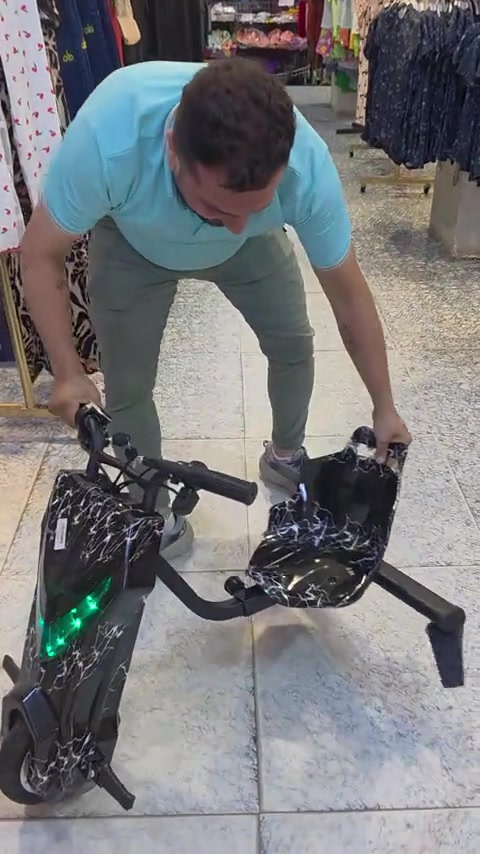 ارقام خدمة التوصيل المنزلية *********** المفروشات *********** غذائية *********** مجمع العروض العنوان بغداد الكريعات مجاور حسينية الزهراء نهاية شارع البلام
