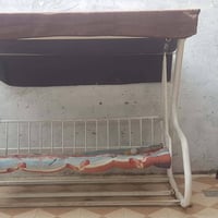 للبيع مرجوحه نضيف بسعر 75 وبيه مجال قليل 07891801153