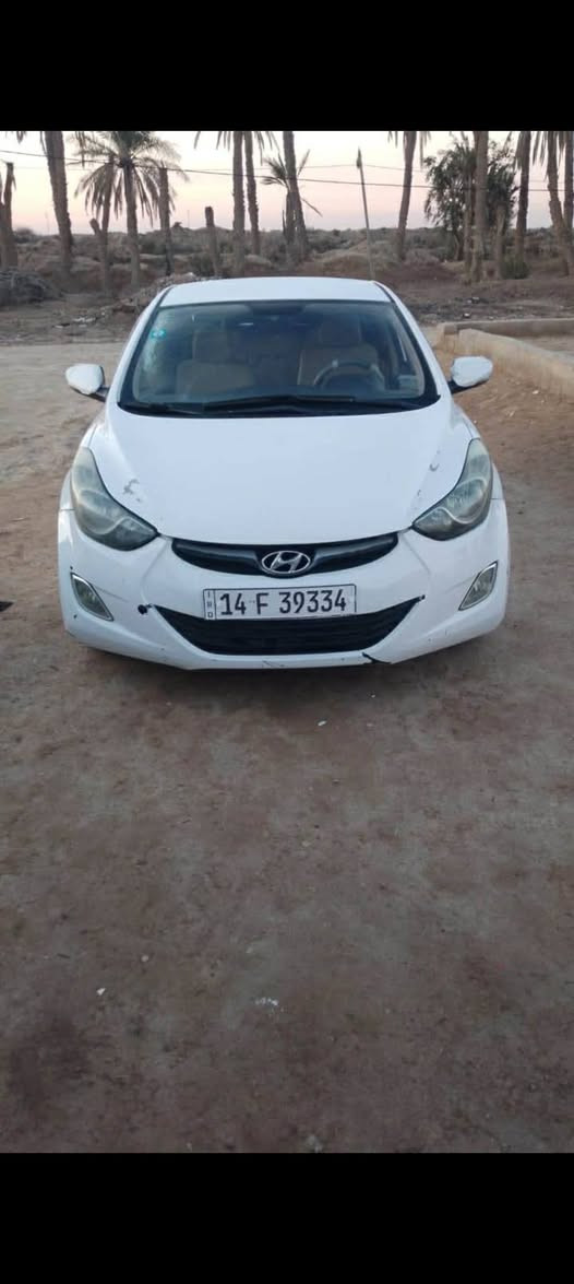 النترا خليجي موديل ٢٠١٤ كفاله عامله بس باب بيها صبغ ودوسه صبغ السياره جاهزه من كل شي   بسمي تحويل ثاني يوم مكينه ١٨٠٠ السعر ١١٢ وبيها مجال مكاني الناصريه  ***********
