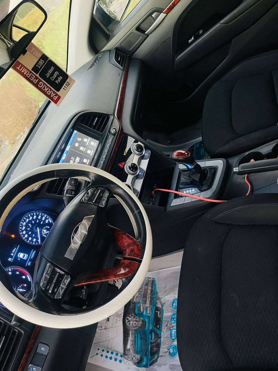 السلام عليكم لنتره موديل 2020 ماشيه 120 الف حادثه بنيد راجع بارد وهذه السوناركدامك  السعر 128ورقه اتصال *********** بغداد, العراق
