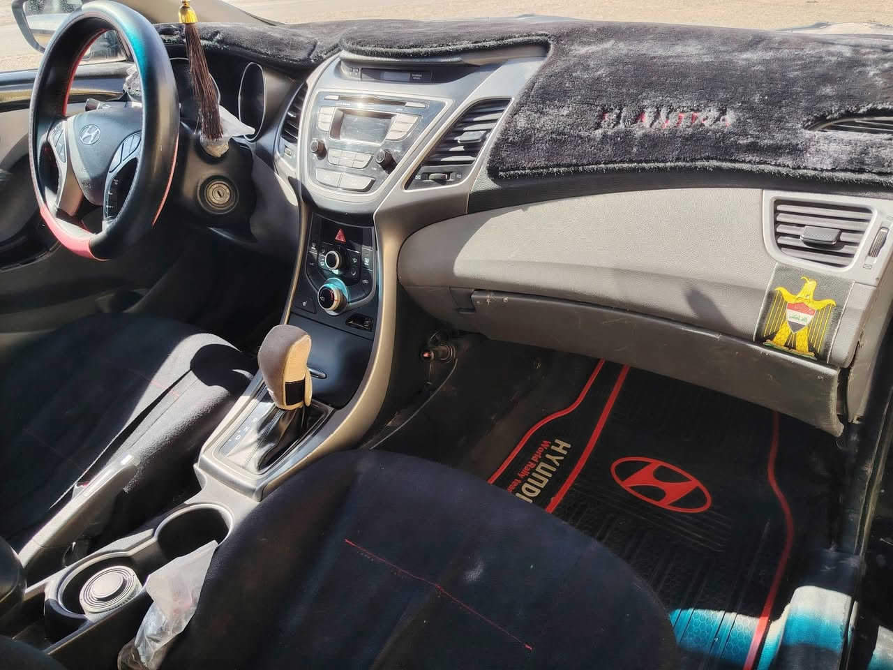 السلام عليكم
سياره الانترا أدوات 2016 للبيع السعر 45 وبيهه مجال شي بسيط سياره جاهزه ماتصرف عليهه غير الدهن البانزين للاستفسار والاتصال على الرقم التالي ***********
