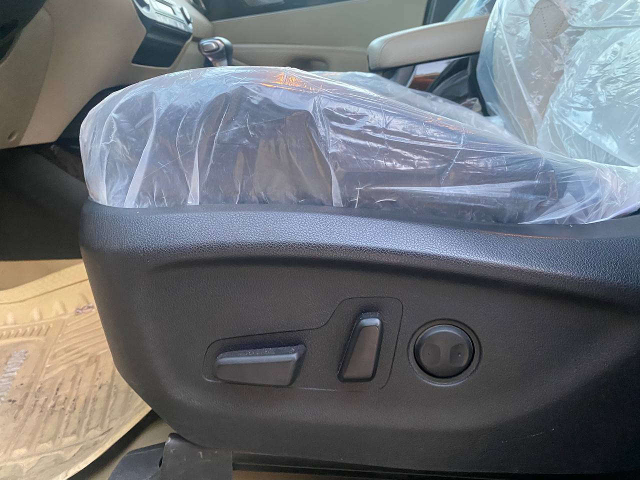 السلام عليكم
سورنتو 2020 خليجي للبيع هزة ورقم جديد بأسمي 

ماشيه70 الف حقيقي

لايتات وبروجكترات زينون بلادي 

سيارة جديدة محرك 6 سلندر 

بصمة تشغيل 

بصمة ابواي 

كشنات جلد كهرباء 

4 انظمة قيادة 

 شاحن واير ليس

گير 8 نمر 

فول عدا البانوراما 

مري شفط 

نظام ترحيب 

3 قطع تبريد 

7 راكب 

حساس امامي خلفي 

مكفوله كفاله عامه عدا بارد بالباب الخلف السايق وكم رصعه بالجاملغ بارد 

سنويه بأسمي رقم بغداد 

مكاني بغداد الكرخ 

السعر 253 وبيها مجال 

*********** رقمي
