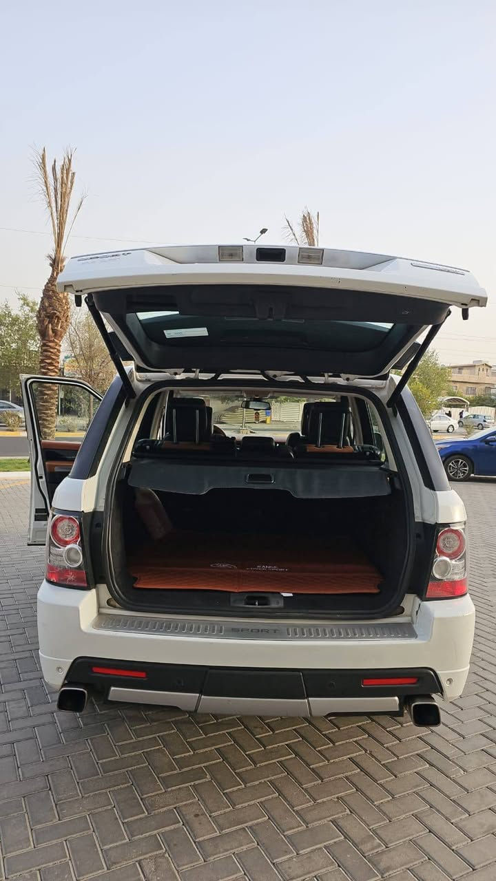 السلام عليكم رانج موديل 2013 على وضع الشركه ماشيه ٩٠ حقيقي السياره كفاله عامه خليجية السياره ما تتوصف 
مكانه الدوره حاتم السعدون ***********
