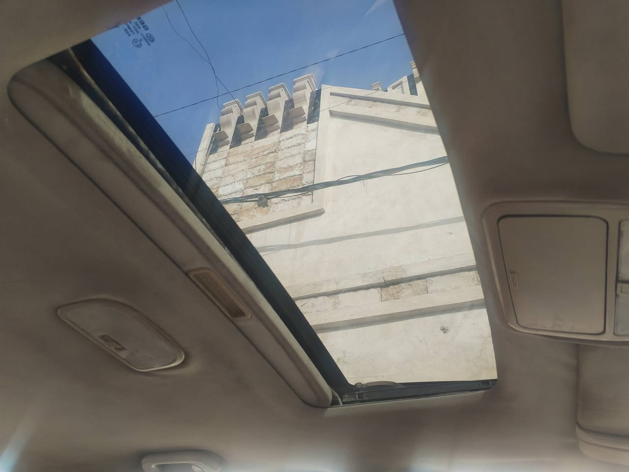 السلام عليكم سياره جيلي ام كرون
موديل 2013
صدر جديد 
محرك جديد كورله ١٦٠٠
كهربائيات شغاله
العنوان الانبار فلوجه 
السعر 55 وبيه مجال ***********
