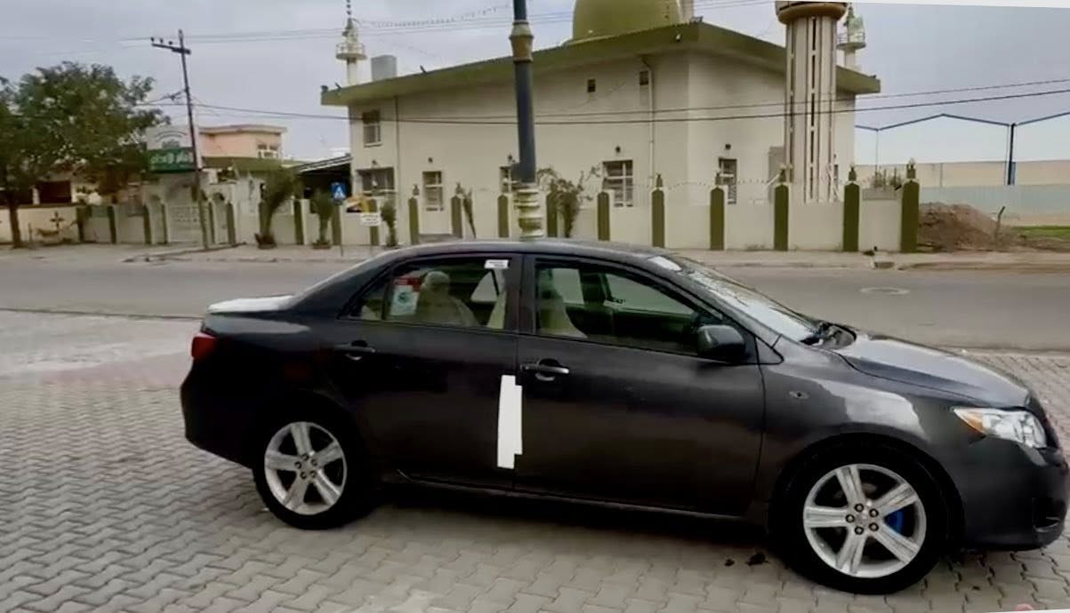 السلام عليكم
كورلا 2010
*صبغ ٣قطع بدون دواخل 
*رقم دولي جديد
*هزه جديد 
*كير +محرك شرط 
*صدر جديد 
*تايرات جديد
*شاشه + جام كهرباء 
*العنوان صلاح الدين سامراء
السعر 105 بيها مجال بسيط 
*رقم الهاتف ***********
