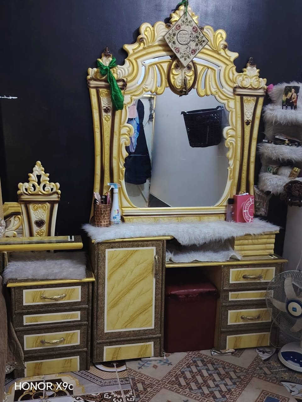 غرفه نوم للبيع اخت الجديده نضيفه كلش السعر 750وبيها مجال اتصال او مراسله ***********
