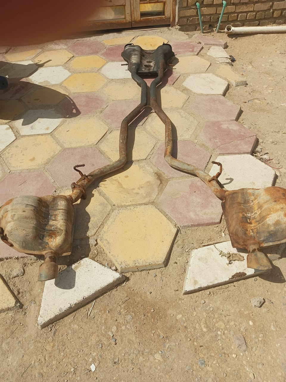 كزوز  هو والوسطيات والدكشن كامل مال 17 gt  فقط
 انباعن الحجريات
ادمن وافق بلا زحمه عليك
***********

