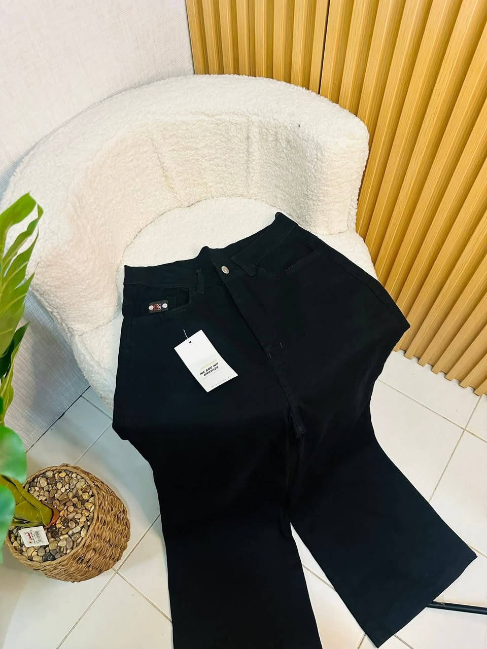 جينزات نسائي محير ولادي ❤️
متوفر كل القياسات
خامة درجه أولى

✨⤵️

للحجز والاستفسار يرجى مراسله الصفحه
رقم هاتف واتساب ***********
توصيل بسماية 1000
بغداد 5000
محافضات 6000
يوجد دفع عن طريق الماستر كارد ✅💵
