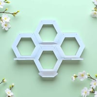 عرض خاص آخر 5 قطع رفوف سداسية الشكل سعرها بس ب 3500 للطلب والاستفسار خ...