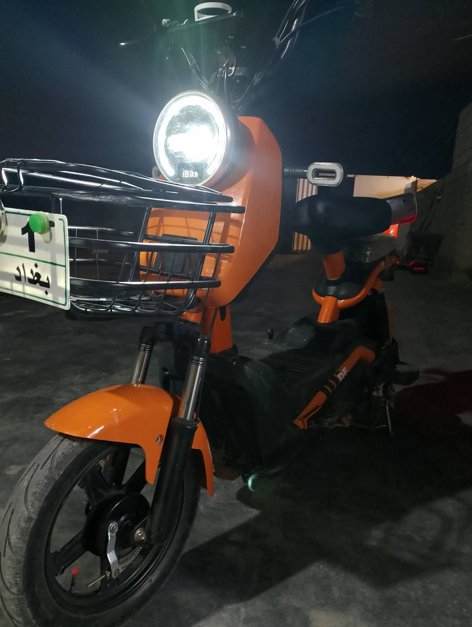 دراجه شحن حجم 14 للبيع دراجه كلش نضيفه كامله من كلشي تشغيل عن بعد اشاره يمنه يسره شاشه شغاله ابريك وره و جدام سعر 300وبيه مجال العنوان بغداد تقاطع النهروان رقم الهاتف *********** يتوفر واتساب
