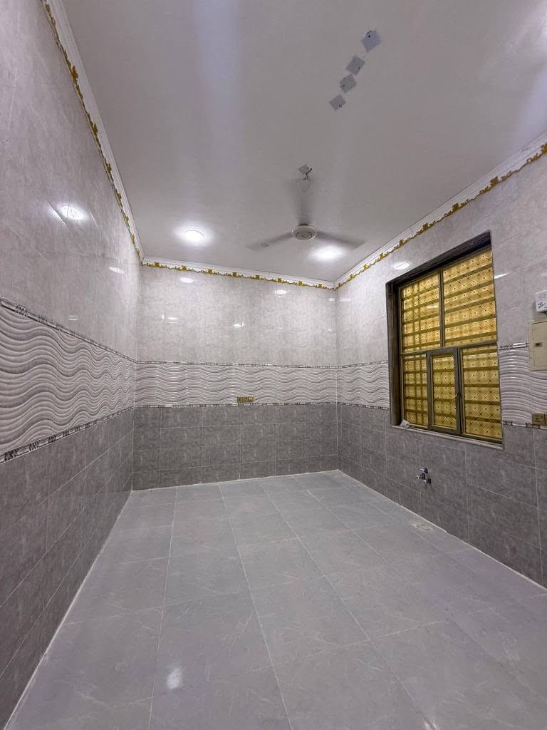 تتوفر 3  بيوت حديثة بمختلف التصاميم وبموقع مميز 📍

🔹 مساحة كل البيت: 150 متر
🔹 الطابو: زراعي عراقي سند 25 رسمي
🔹 يحتوي على:
▪️ غرفتين
▪️ صالة
▪️ مطبخ
▪️ ديوانية
▪️ صحيات
▪️ كراج 🚗
سعر البيت الواحد 87 وقابل للتفاوض 
📍 العنوان:
البصرة - أبي الخصيب - كوت ثويني

📞 للاستفسار والحجز:
***********

✨ كما نستقبل جميع عروض بيع وشراء العقارات في البصرة وأقضيتها البصرة, العراق

