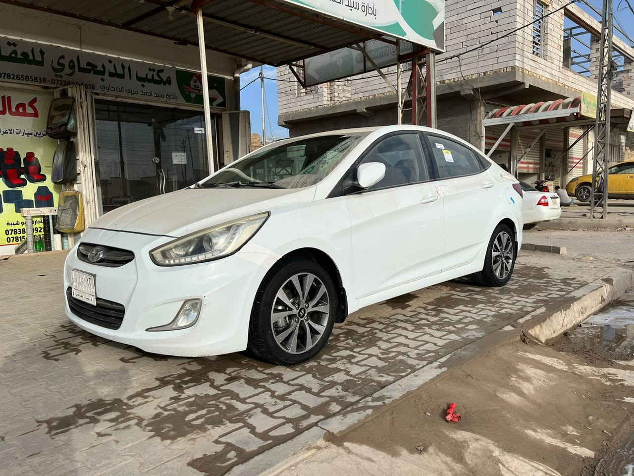 اكسنت موديل 16 خليجي مكفوله فول مواصفات مكينه 1600 مكان سياره ديوانيه / *********** / ***********
