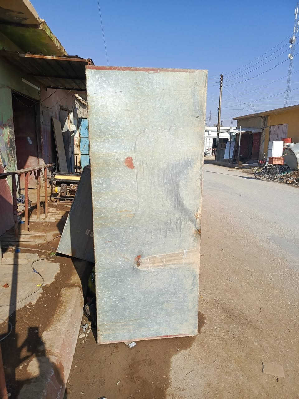 سلام عليكم شباب خزان 1800التر للبيع السعر 100الف الاستفسار اتصال ***********
