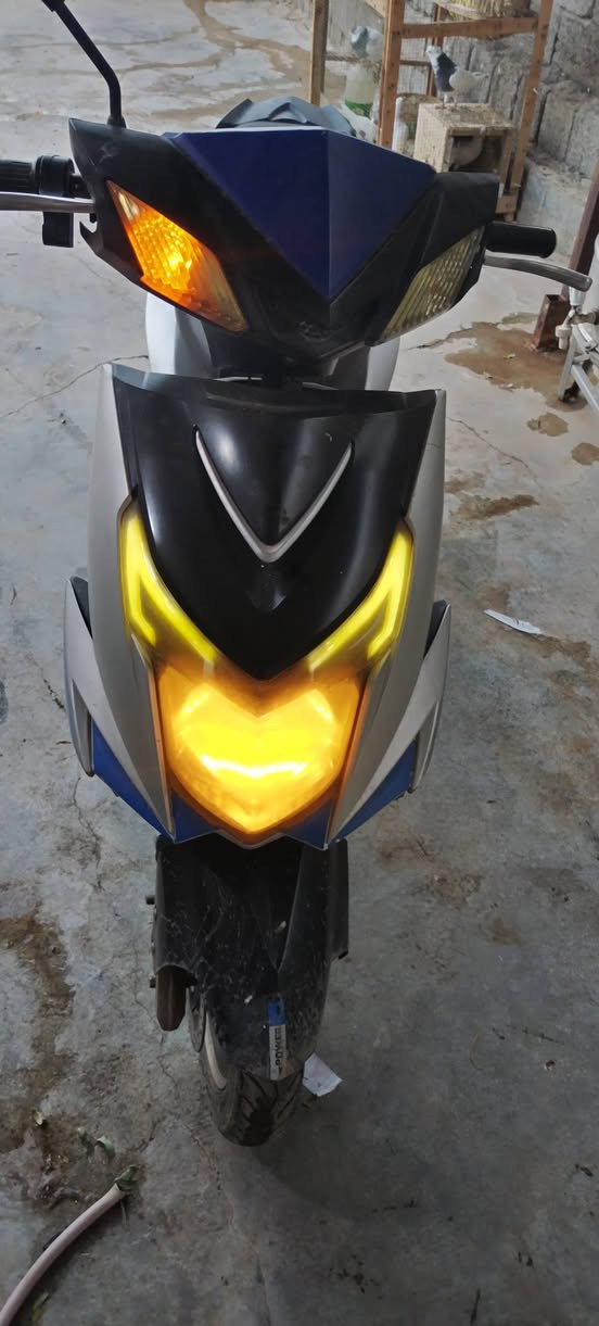 شحن كلش نضيف وكانترول حساس كهربائيات شغالة 300 بدون اي عيب


**إذا كنت صاحب هذا الإعلان وتريد حذفه لأي سبب، رجاءا أرسل رسالة إلى الدعم الفني**