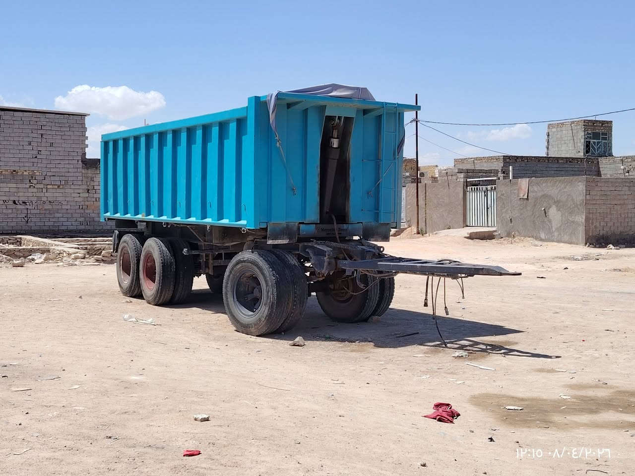 سلام عليكم عربانه للبيع لعاب طول سبعه متر مكان نجف ***********
