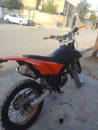 قفاز • ٢٠٢٠ • بريك واره مابيه