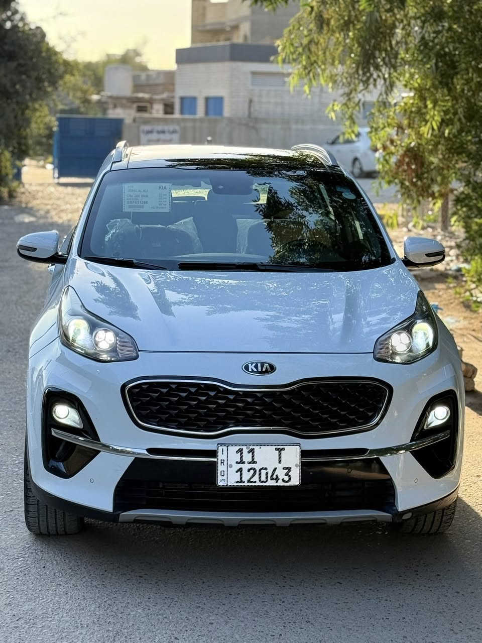 السلام عليكم رمضان كريم عليكم
سبورتج 2019 المواصفات جي تي لاين  (ضمان الدولـيه)

سياره فول للأخير استلام شركه من زيرو عندي 

فتحه سقف بانوراما_ بصمه _صندوق كهرباء _ كشنات كهرباء _ سايد بريك دكمه_فور ويل _ قطعتين تبريد _ شاحن واير ليس _مري شفط وباقي مواصفات المعروفه مال الفول 
السياره ماشيه 58 كيلو متر 

بأسمي سنويه ولوحات وهزه قبل يومين مجددهن 

كير مكينه مكفولات فقط تبديل بلمكينه فلتر اويل بم السبب السياره سنتين متروكه ممشتغله وسويتلها ادامه كامله بلشركه مع ضمان وين ميعجبك تفحص افحص 

مكفوله من صبغ فقط بارد بابين عكس سايق بارد جداً بسيط واحد مبين  ومكحل  وثاني شي قليل وصوره البارد موجوده 

السعر ١٩٥ وبيها مجال 
مكاني بغداد الدوره 

‎*********** واتساب او اتصال
