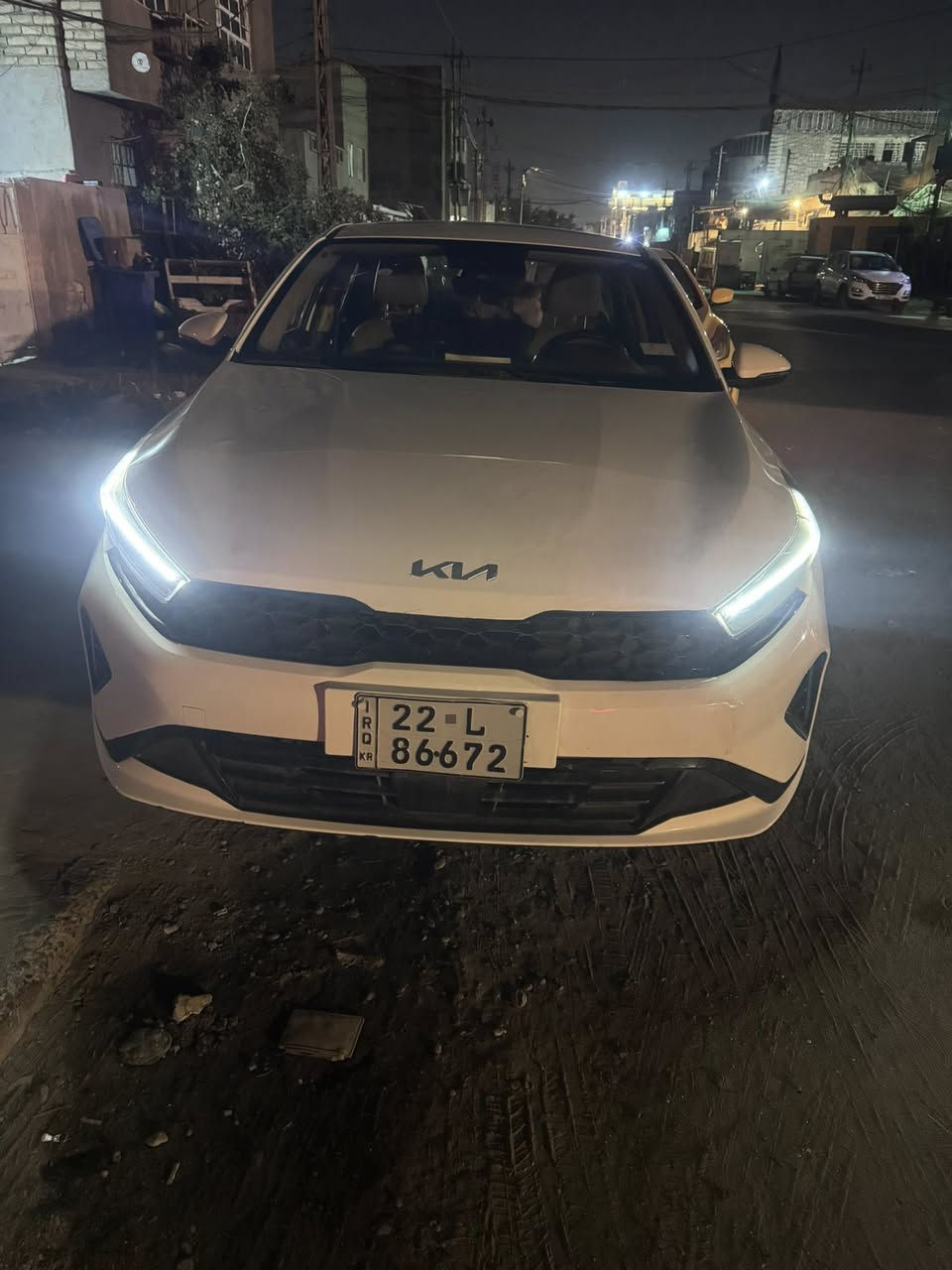 كيا K3
موديل 2022 بيه طخة بارد بالبنيد وتكحيل بالجاملغ الباقي كفالة ماشية 75 الف السيارة بلادية ونظيفة 
السعر 128 
بغداد - البياع 
للاستفسار 
***********
***********
