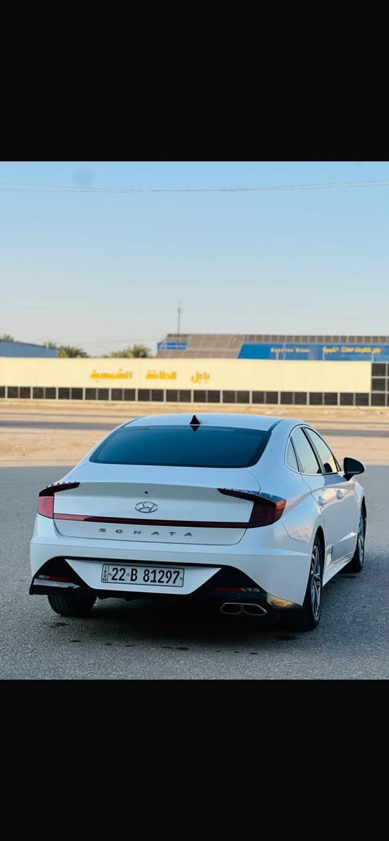 السلام عليكم. 

سوناتا. 2022.     فول  الفول.          رقم. اربيل الجديد. 

مكينة. 2500.   وضع شركة.    ماشية.   40.   

مواصفات. فول الفول.   

بصمة.   تشغيل عن بعد.    رادارت جانبية.      شاشة عرض. 

كامرة خلفية.     حساسات امامية خلفية.      لدات امامية خلفية. 
سايد. بريك. بصمة.  

تحكمات جهتين.     ثلاث انضمة قيادة.       قيادة ذاتية.    اوتو هولد.   

اشاير بل مري.    كشافات زنون.   لد. نهاري.     لدات خلفية.   

وباقي المواصفات معروفة. 

صور الحادث .  مع الصور. 

للبيع او المراوس.  السعر. 182.   بيها مجال.  للاتصال.  

***********
