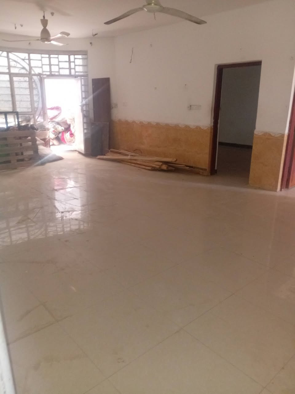 🏛️  دار سكني للإيجار 
  🏛️
____
🔰 الموقع   حي الثقافي قرب مطعم أيوب   ➡️
----------------------------------------
🔳 طابو  
-----------------------------
💎 تفاصيل البيت 💎  
____
   استقبال 
🔹   ٣غرف نوم  ▶️
🔹. صاله ▶️
🔹مطبخ  ▶️
🔹مجاميع صحيه داخليه 

--------------------------------

للأستفسار أكثر مراسلة الصفحه اول الاتصال على الأرقام
___________     ____________
📲*********** واتساب اتصال  
📲*********** واتساب اتصال 
___________     ____________

او زيارة موقعنا (( ام الخيل الأولى سوق العصري مجاور بيت حواء متواجدين من الساعه 🕒 3️⃣ عصرآ إلى الساعه 🕘9️⃣ مساءً))
