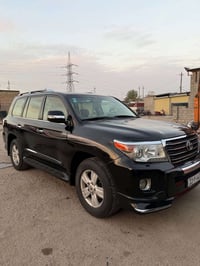 لاندكروز 13 مكينه 6السياره مكفوله من صبغ. فقط بارد موضح بل صور وبيه جر...