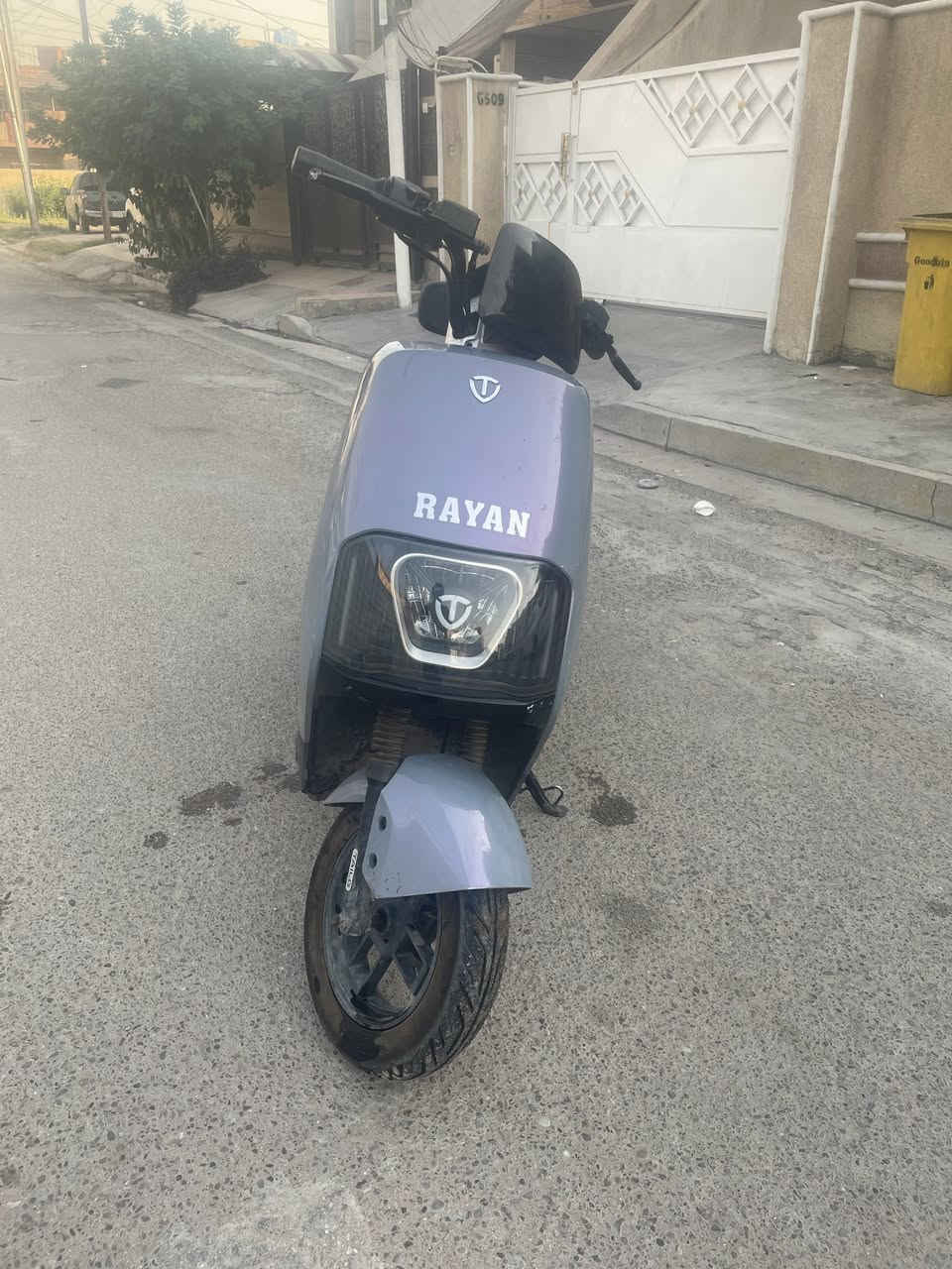 دراجه شحن ريان  للبيع
6بطاريات موجوده كافه الملحقات استعمال قليل 
السعر 650 وبي مجال 
للاستفسار واتساب ***********
