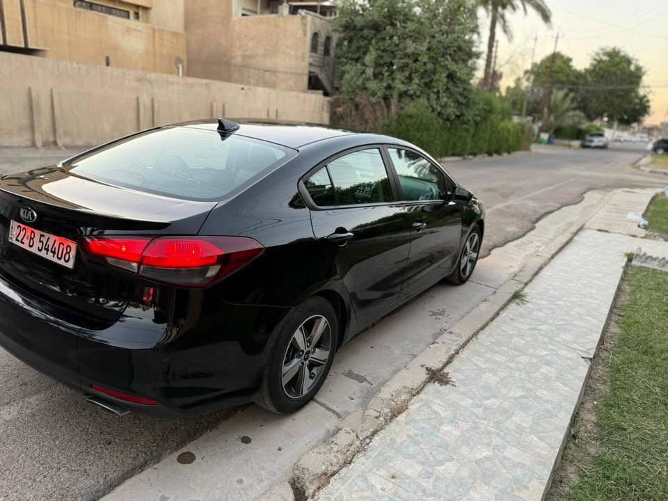 السلام عليكم فورتي 2018 محرك 2000 دوش
📌كير AT المرغوب 
📌شاشة تدعم كاربلاي 
📌حساسات امامي خلفي
 📌كروز سرعه 
📌3 وضعيات قيادة 
📌تحكمات ستيرن 
سيارة كير و محرك و تبريد و صدر خير من الله
رقم أربيل الإنكليزي الجديد سنويه و هزه جدد لسنة 2026 
حادث بسيط ربع البنيد و جاملغ جهة اليمين سونارهه بلمنشور
السعر 117 و بيها مجال بسيط السياره جدا نظيفه مكاني بغداد/جميلة 
رقم الهاتف ***********
