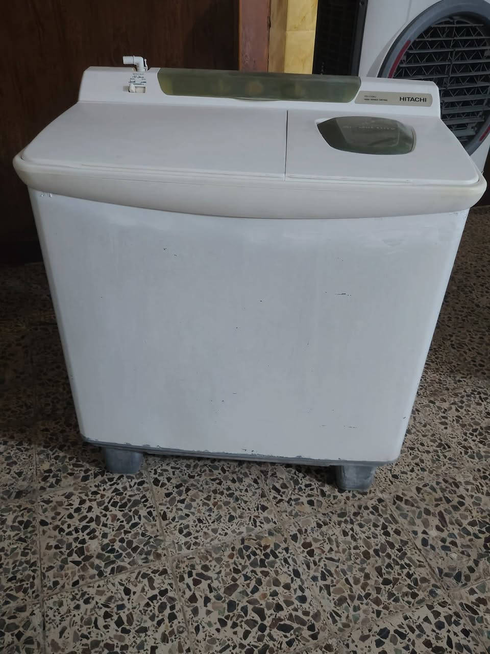 مجموعة غراض للبيع شرط الفحص والنضافه الشراي يخابرني اويراسلني واتساب هذا رقمي ***********
